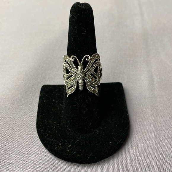 Vintage Sterling Marcasite Butterfly Ring - Picture 2 of 5